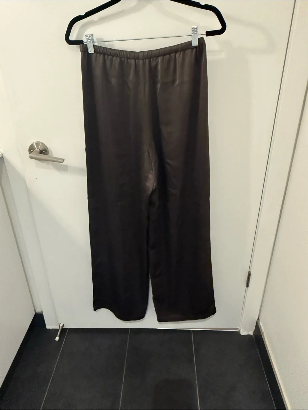 Archer Satin Pant - Khaki - Size small - Picture 5 of 5